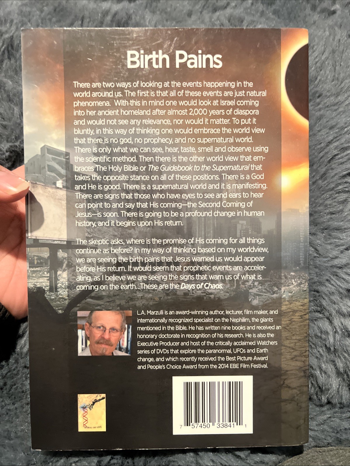 DAYS OF CHAOS: An End Times Handbook By: L. A. Marzulli, Paperback 2015 B-324