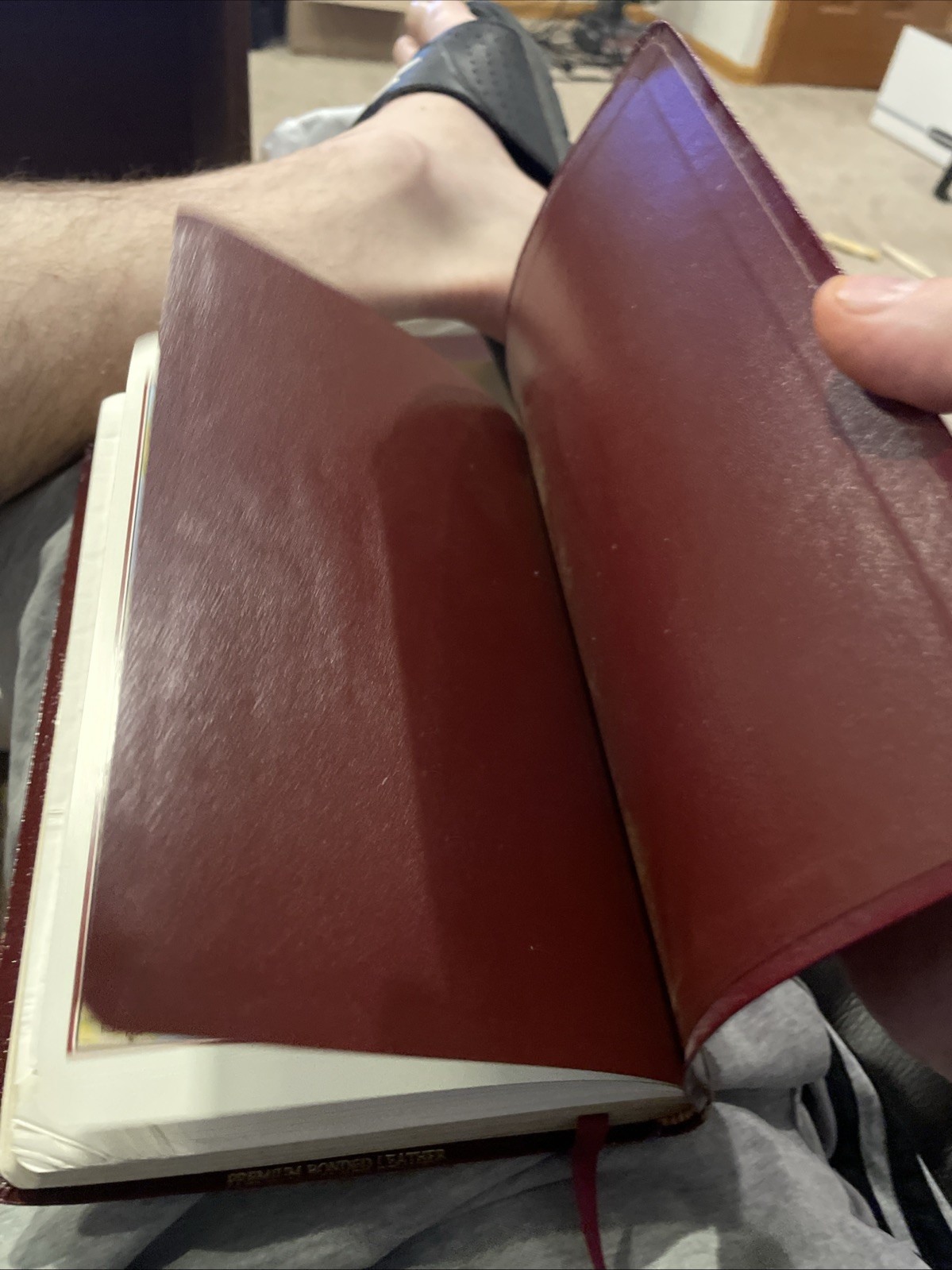 1994 NKJV ULTRATHIN REFERENCE BIBLE BURGUNDY BONDED LEATHER BROADMAN & HOLMAN