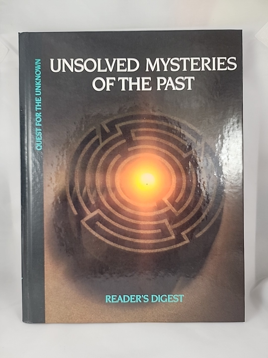 Unsolved Mysteries of the Past Hardcover Reader’s Digest Editors