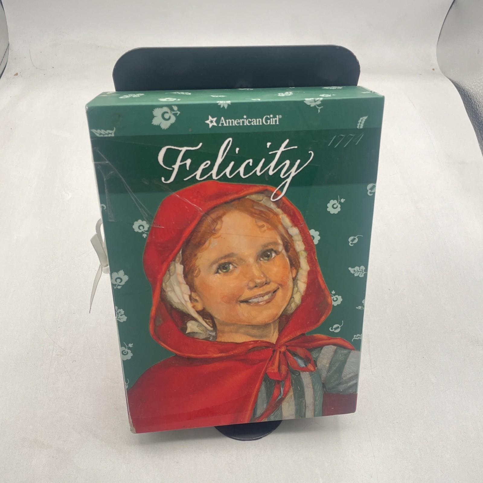 Felicity: 1774 American Girl Boxed Set with Game by Valerie Tripp (2010)