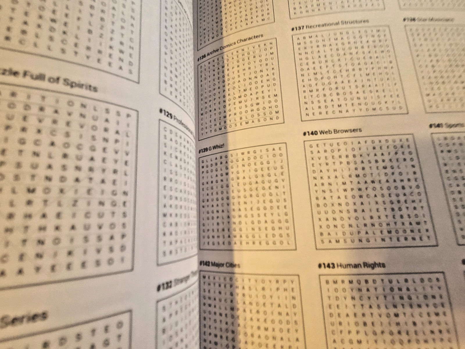 Word Search-Games To Challenge & Soothe – LA Times Special Edition – 162 Puzzles