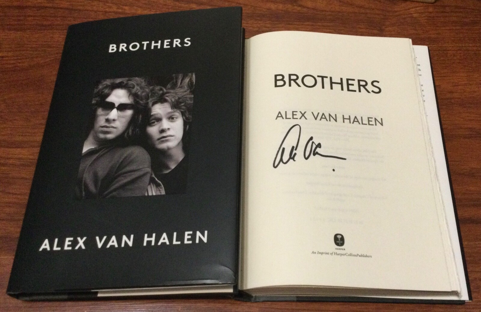 ALEX VAN HALEN SIGNED BROTHERS BOOK EDDIE NYC +4×6 PROOF PHOTO NYC 10/2 COOL