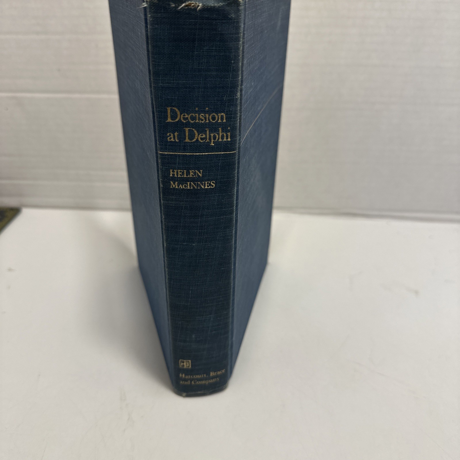 Decision At Delphi: 1960 Harcourt, Brace And Company Hardcover by Helen MacInnes
