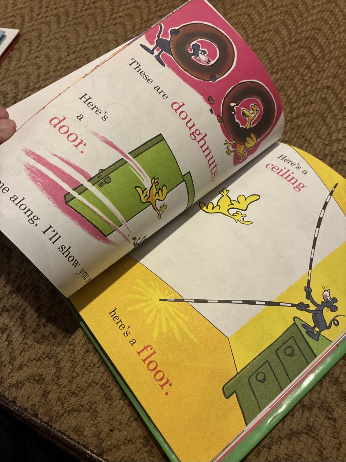 LN In a people house Dr. Seuss hardcover book 6.75″ x 9.25″