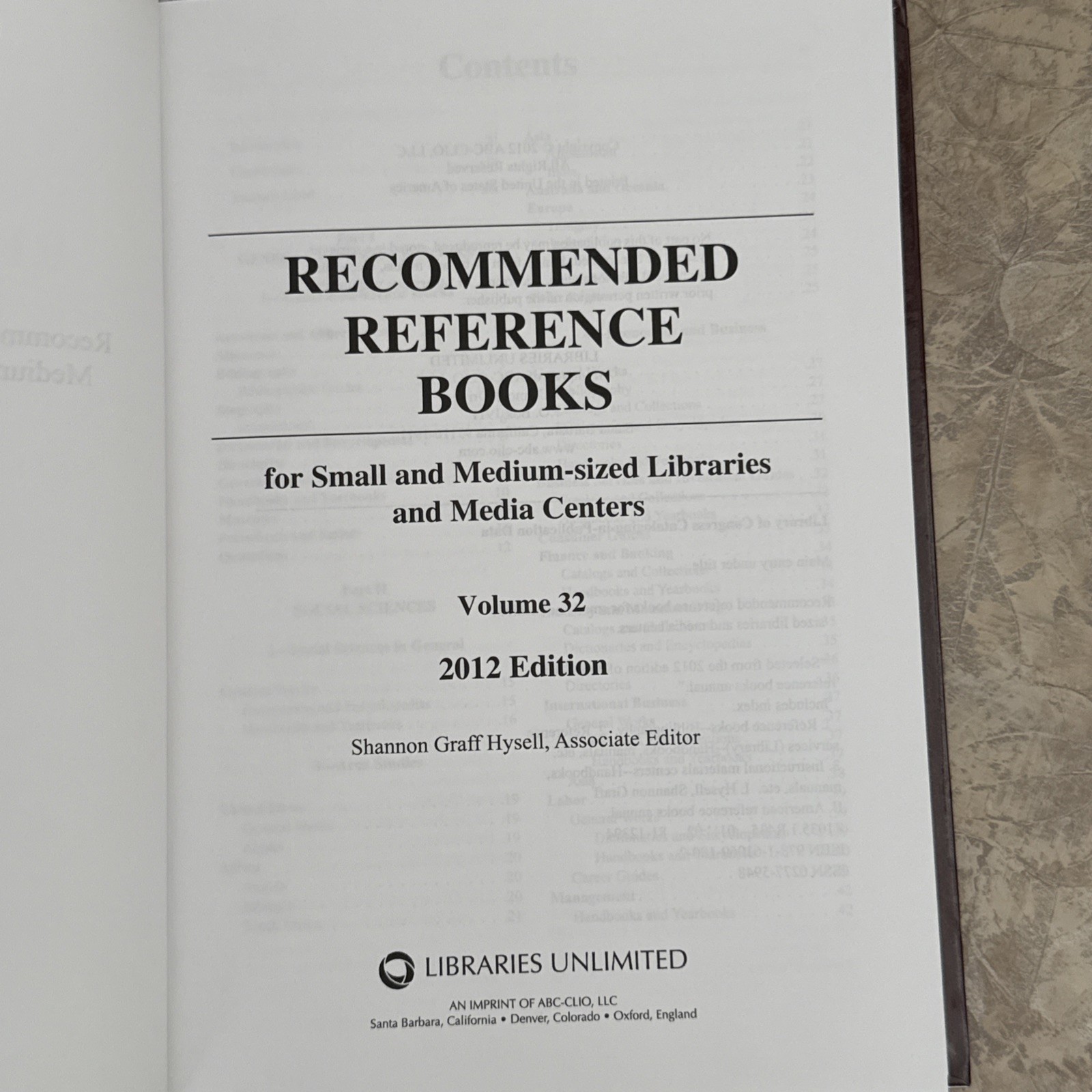 Recommended Reference Books Vol 32 2012 Hysell Ex-Library Very Good Condition