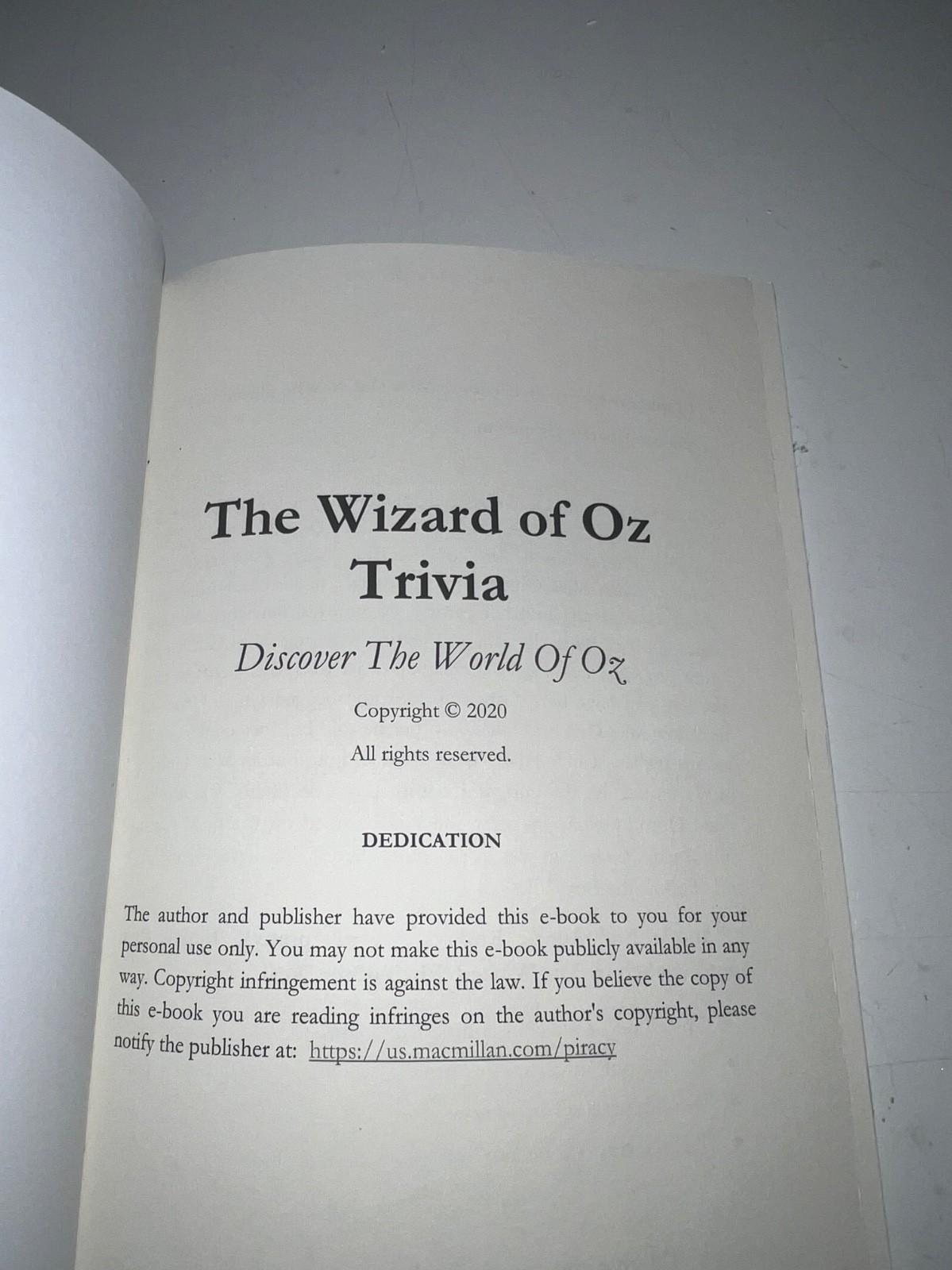 THE WIZARD OF OZ TRIVIA DISCOVER THE WORLD OF OZ BOOK