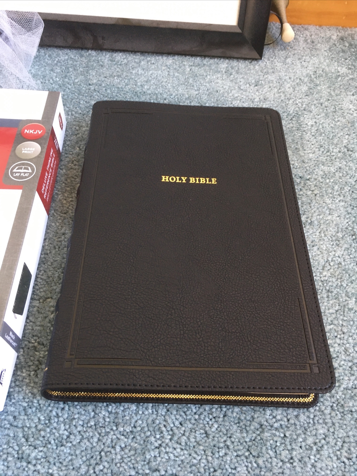 NKJV DELUXE LARGE PRINT REFERENCE BIBLE RED LETTER BLACK LEATHER SOFT