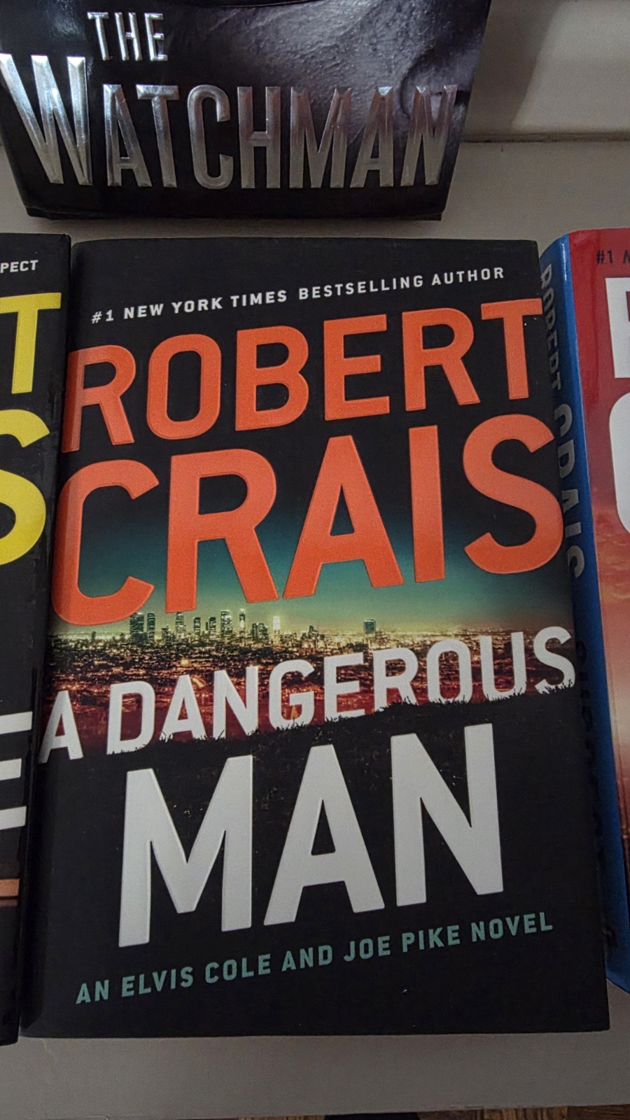 4 Robert Crais Hardcovers Elvis Cole & Joe Pike +