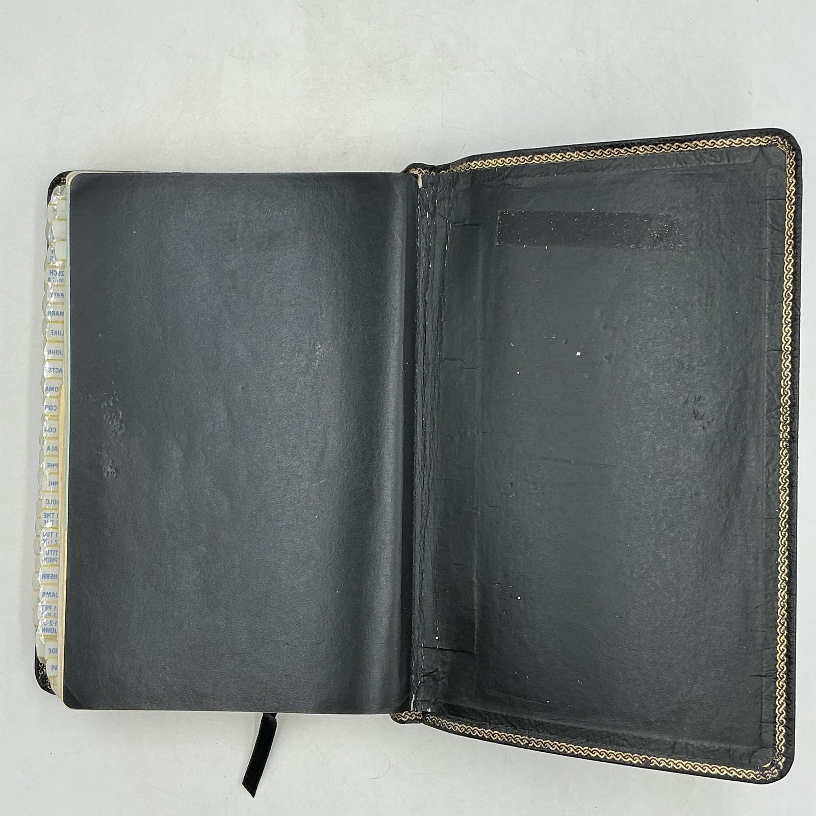 Vintage Holy Bible The Open Bible NKJV Expanded Edition Thomas Nelson Leather