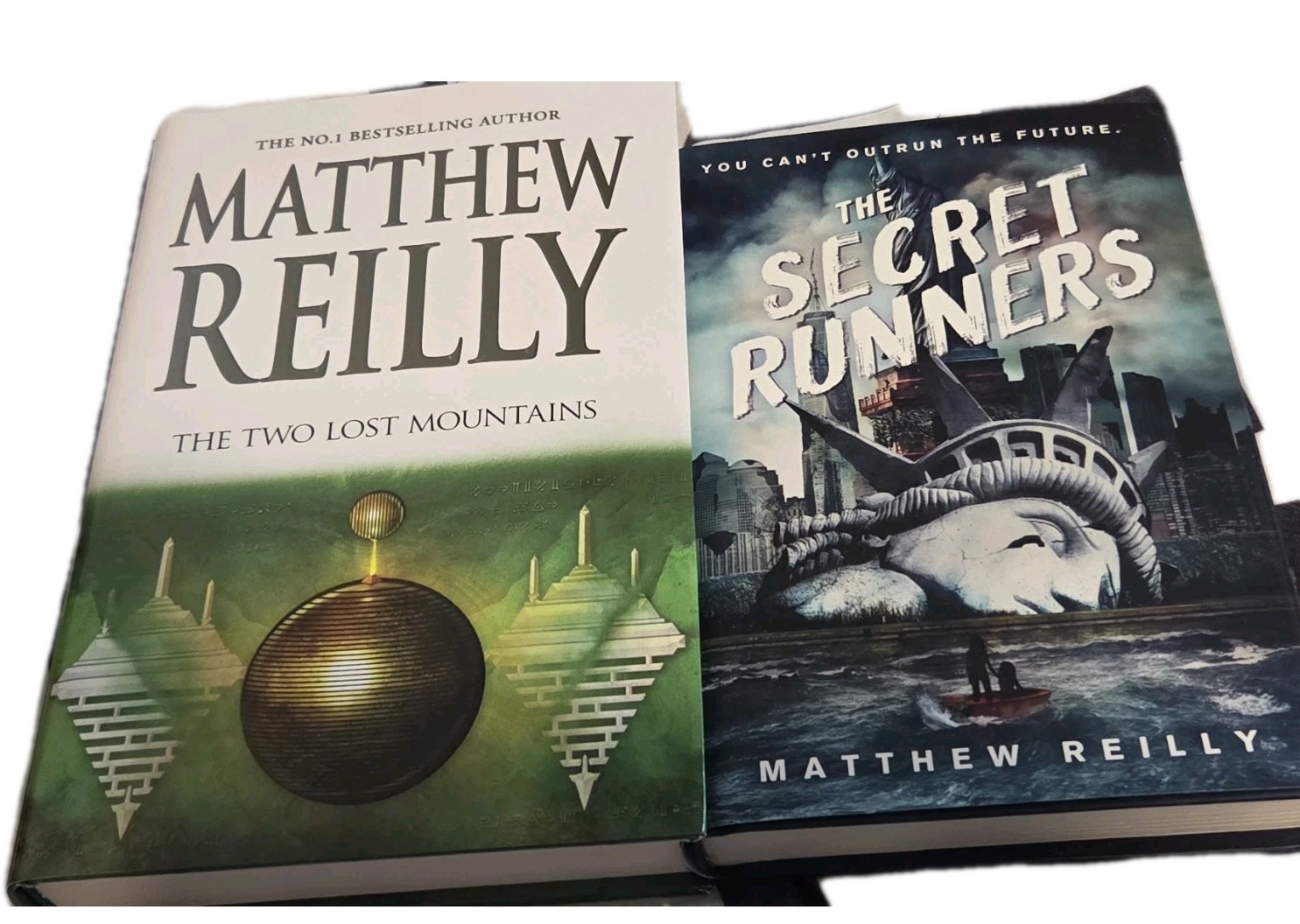 Matthew Reilly hardcover Book Lot of 2 Action & Adventure Novels (EN)