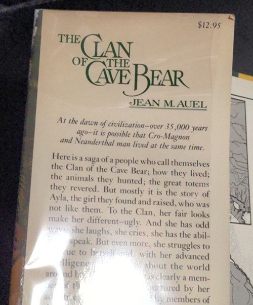 Jean Auel Clan of the Cave Bear Earth’s Children 1st Print Near Fine/Very Good-