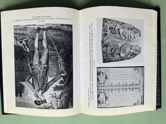 The Cut of Mens Clothes 1600 – 1900 Norah Waugh 5th print Hrdk Like new
