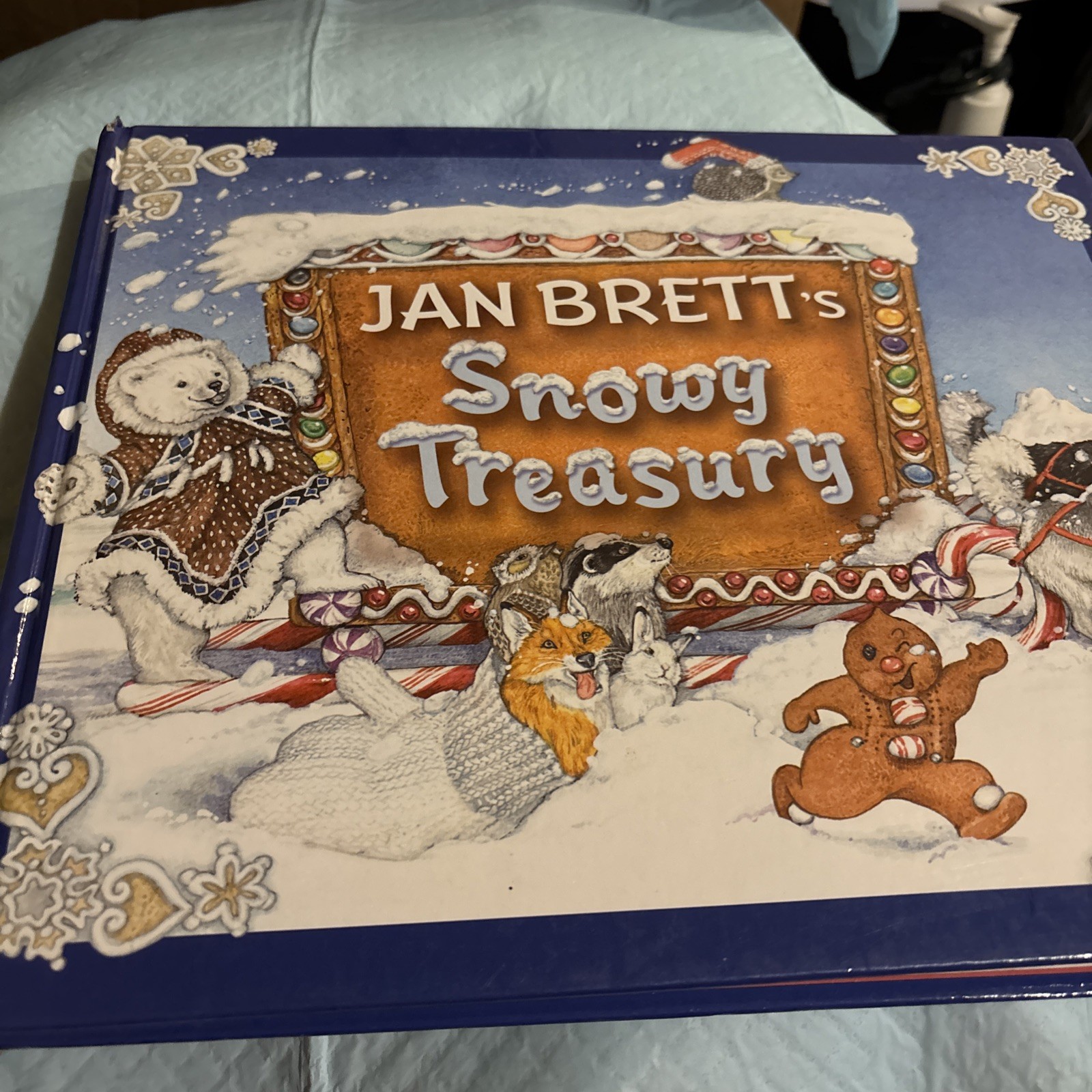 Jan Brett’s Snowy Treasury by Jan Brett (2009, Hardcover)