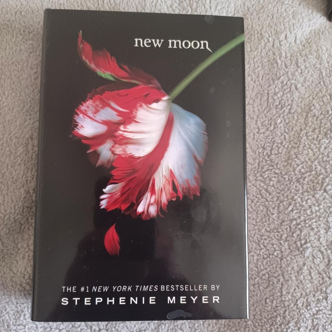 Twilight Saga By Stephenie Myer 4 Book Hardcover 2008 Collectible Box Set
