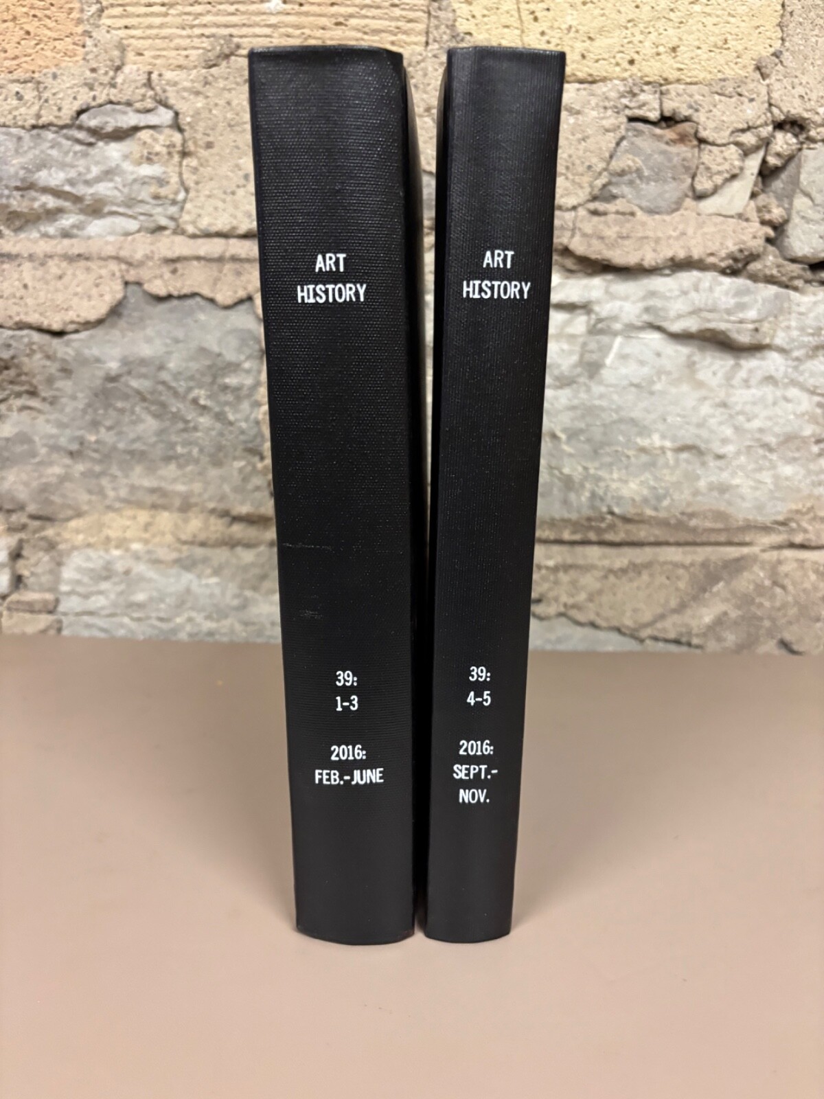 ART HISTORY Journal for the Association for Art History / 5 ISSUES 2016 Academic