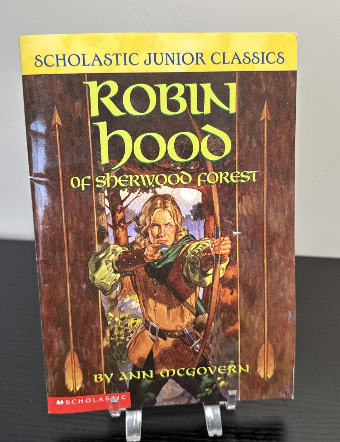 Scholastic Junior Classics 2 Book Lot Robin Hood & The Wizard Of Oz Lot Of 2