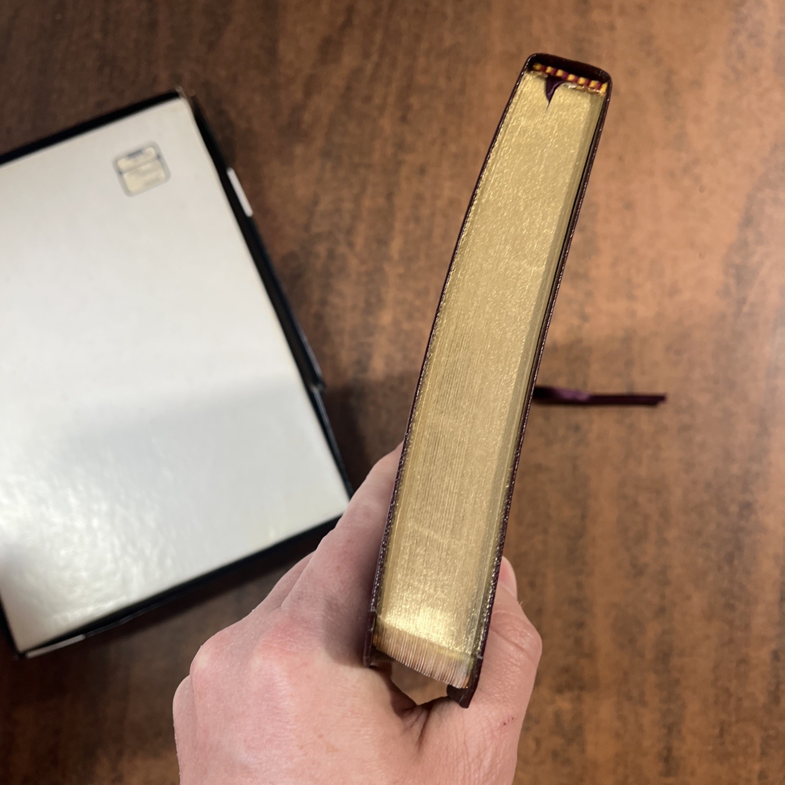 NIV 1984 Large Print Thinline Bible – Burgundy Bonded Leather OOP 84 USA Printed