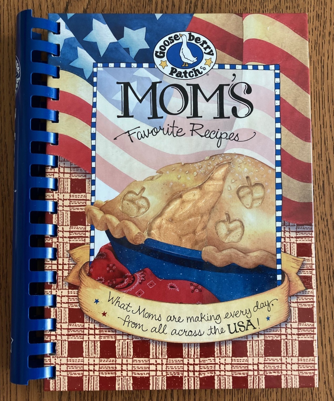 Lot of 3 GOOSEBERRY PATCH COOKBOOKS – MOM’S – CHRISTMAS #6 – EASY ENTERTAINING