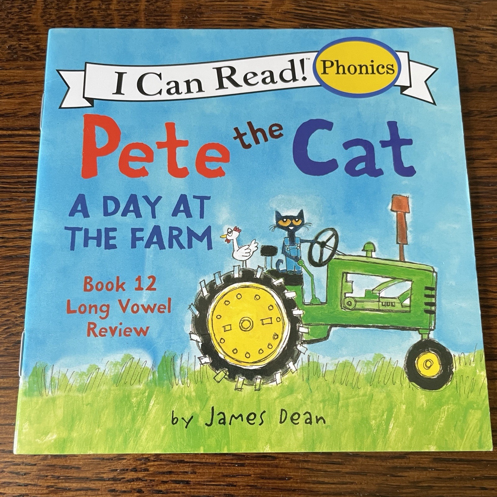 Pete The Cat I Can Read Phonics 11 Book Lot & Plush James Dean Red & Blue Shoes