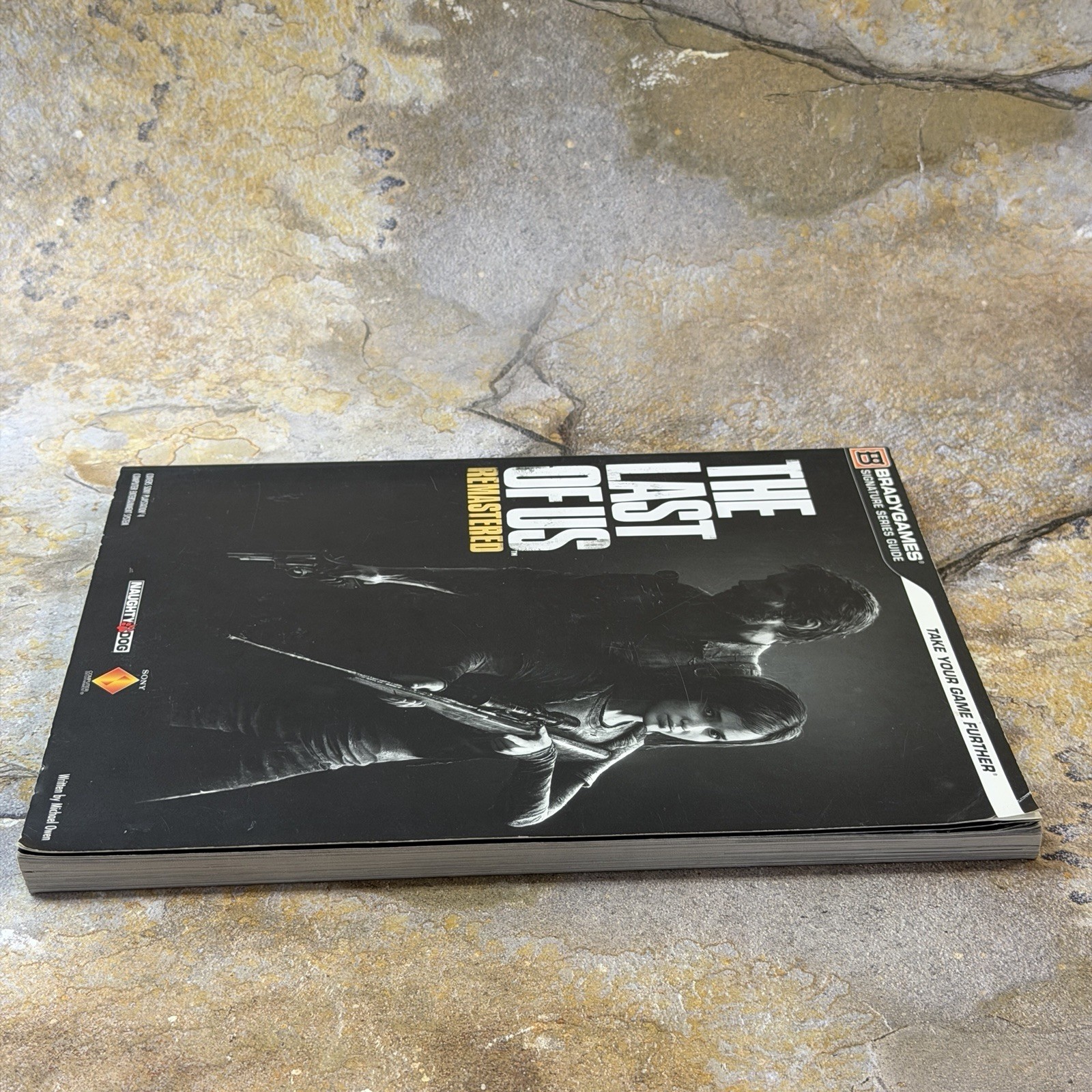 Last Of Us Remastered Brady Games Signature Series Guide PS4 Naughty Dog