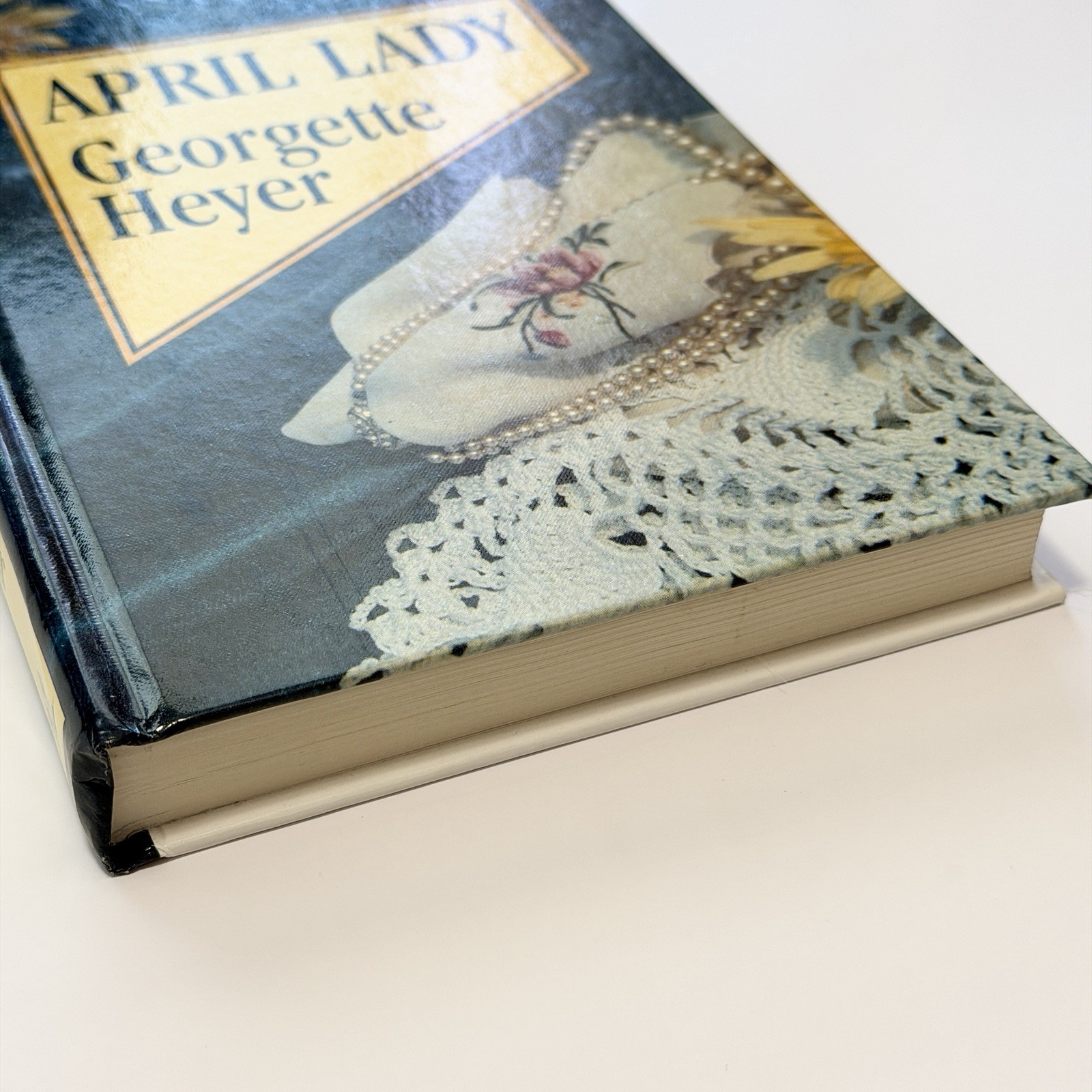 April Lady by Georgette Heyer – Thorndike Press Large Print HC – Regency Romance