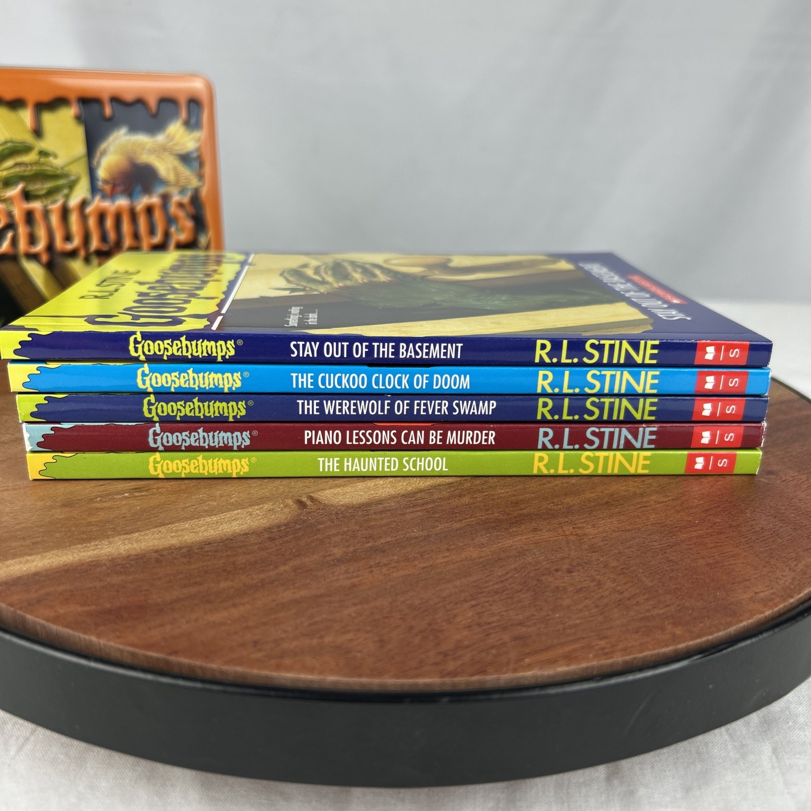 Goosebumps Retro Fear Limited Edition Collectible Tin Book Set Orange VGC Books