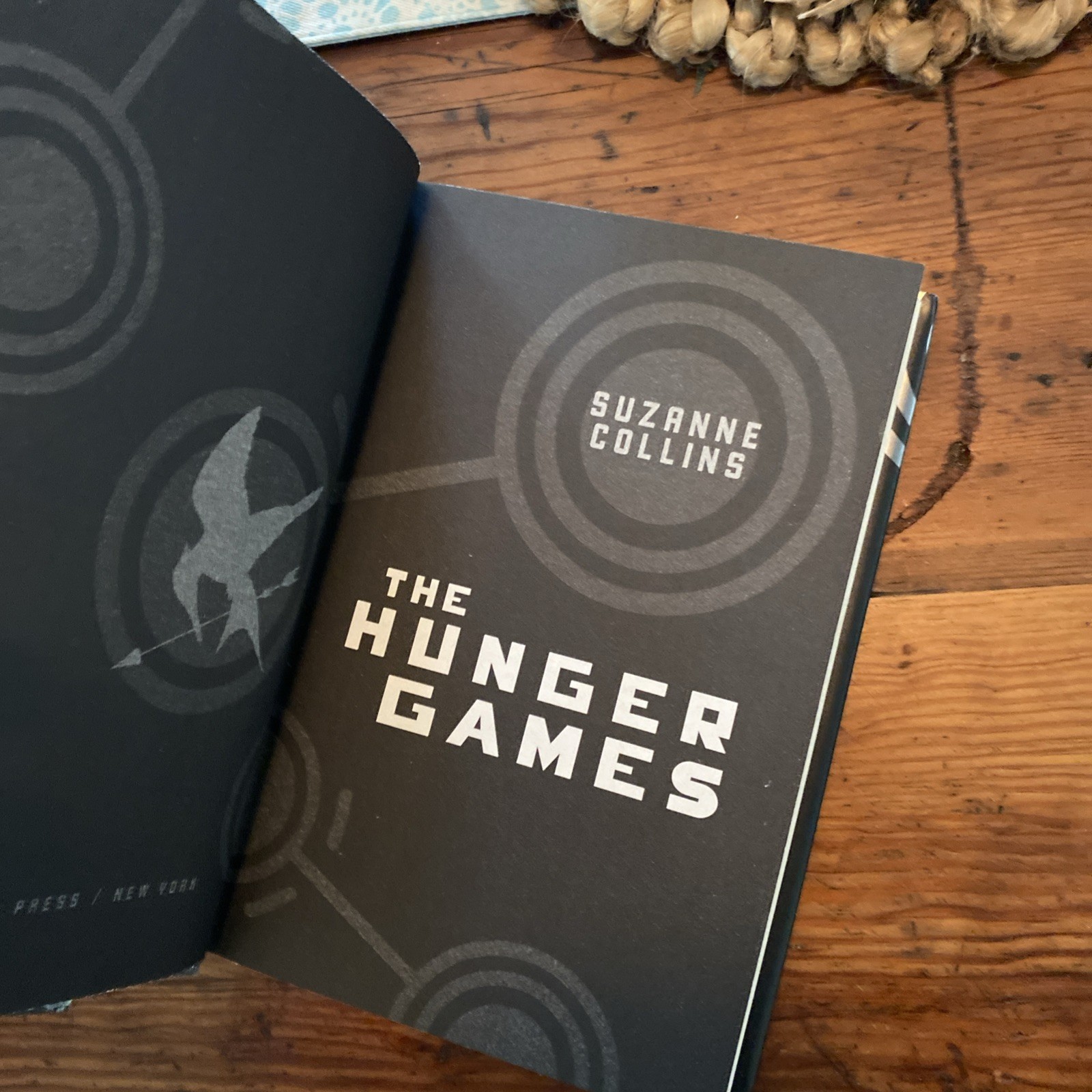 The Hunger Games Trilogy Boxset, Hardcover Books, Suzanne Collins
