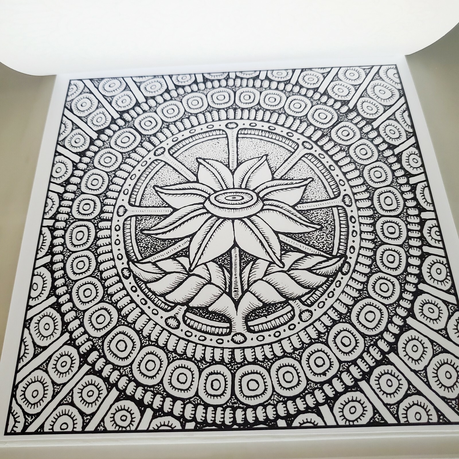 Color with Music – Mandalas coloring book with Relaxation Music CD