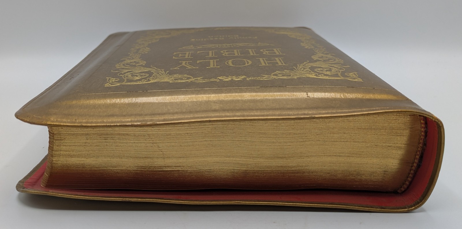 1973 Holy Bible Family Reading Edition King James Version Excellent Unused
