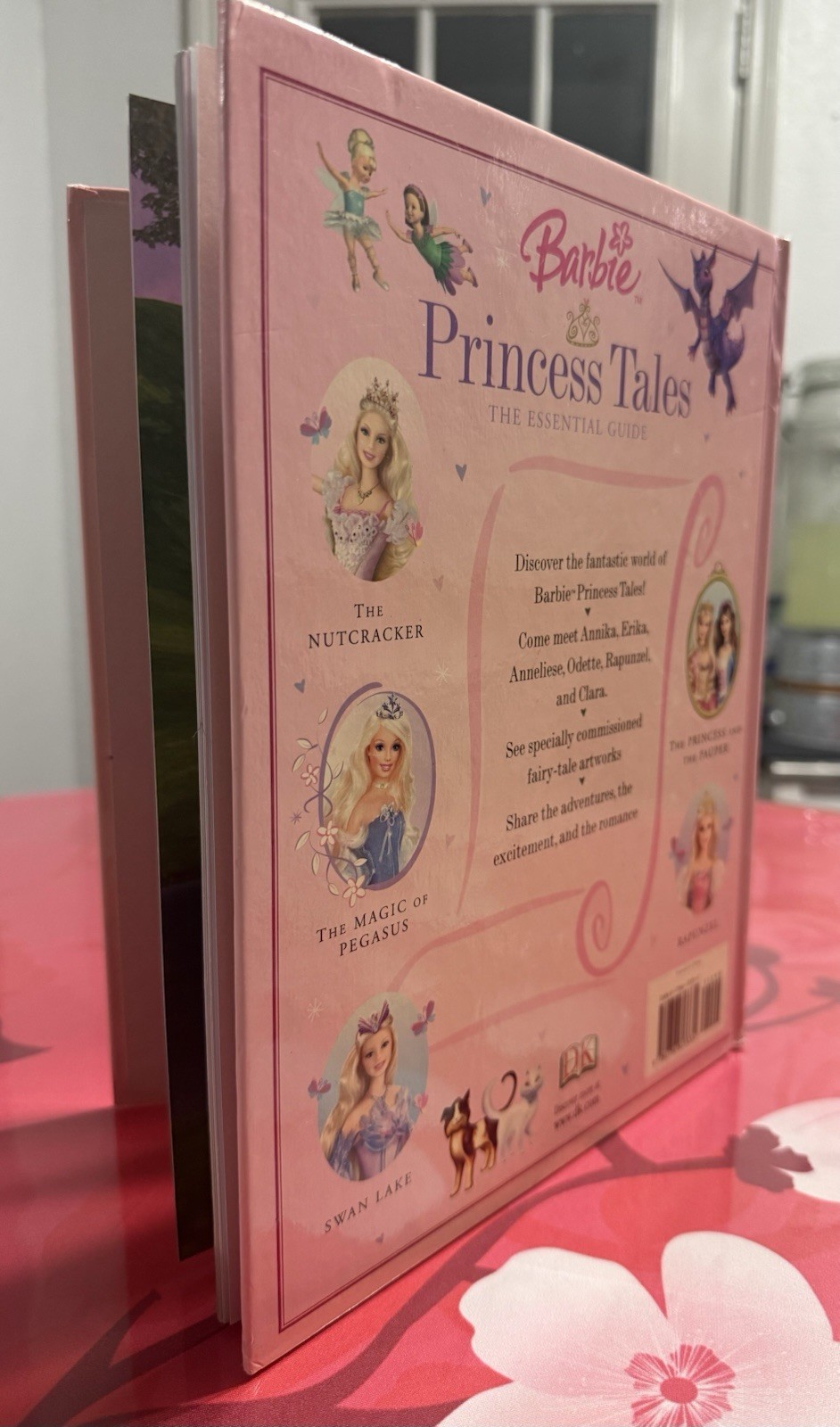 Barbie Princess Tales: The Essential Guide (DK Essential Guides)