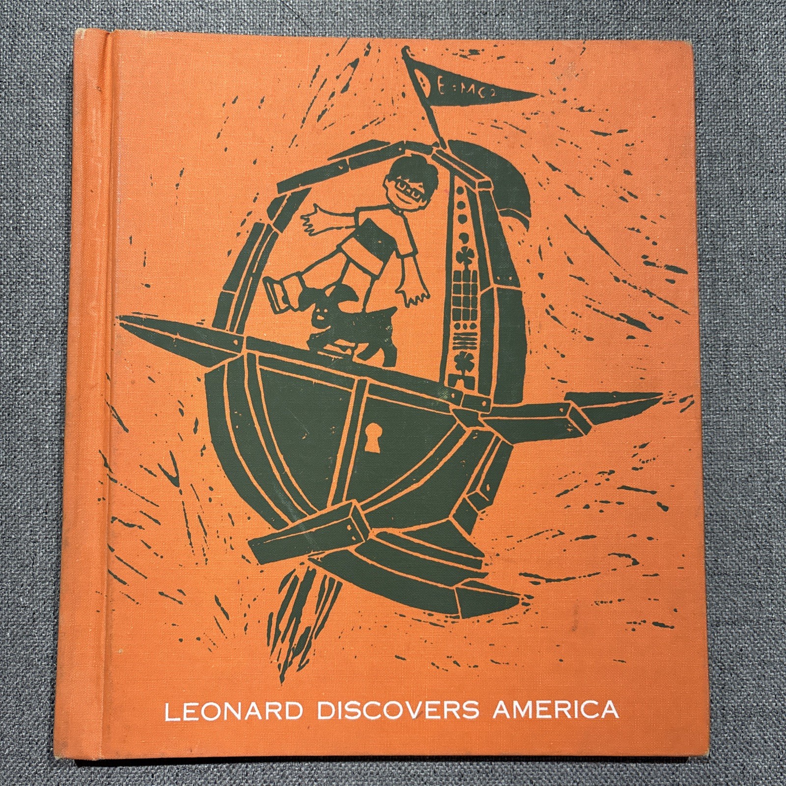 Vintage 1965 Leonard Discovers America Gene Darby Hardcover Book