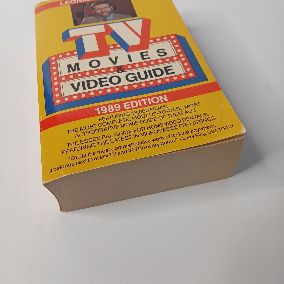 Leonard Maltin’s TV Movies & Video Guide 1989 Edition, Paperback 1,222 pages