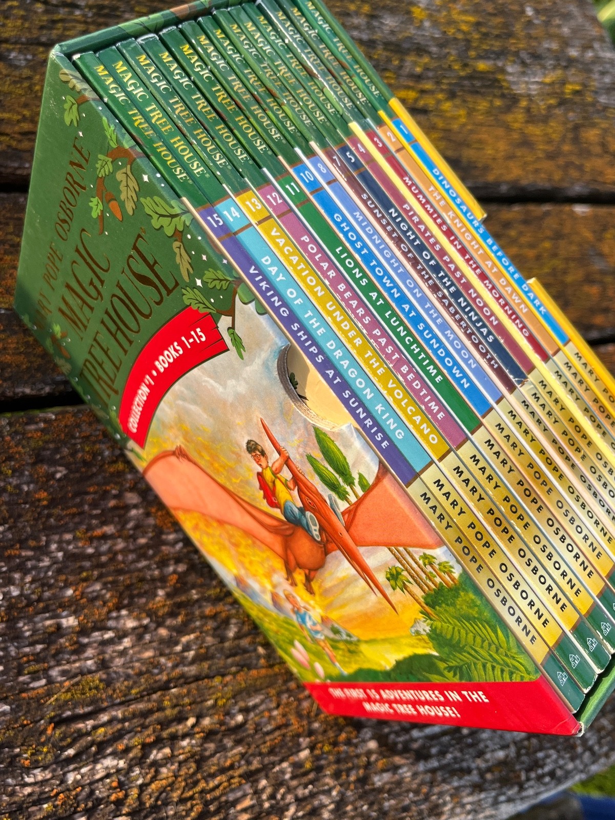 Boxed Set of MAGIC TREEHOUSE by Mary Pope Osborne Collection #1 Books 1-15,