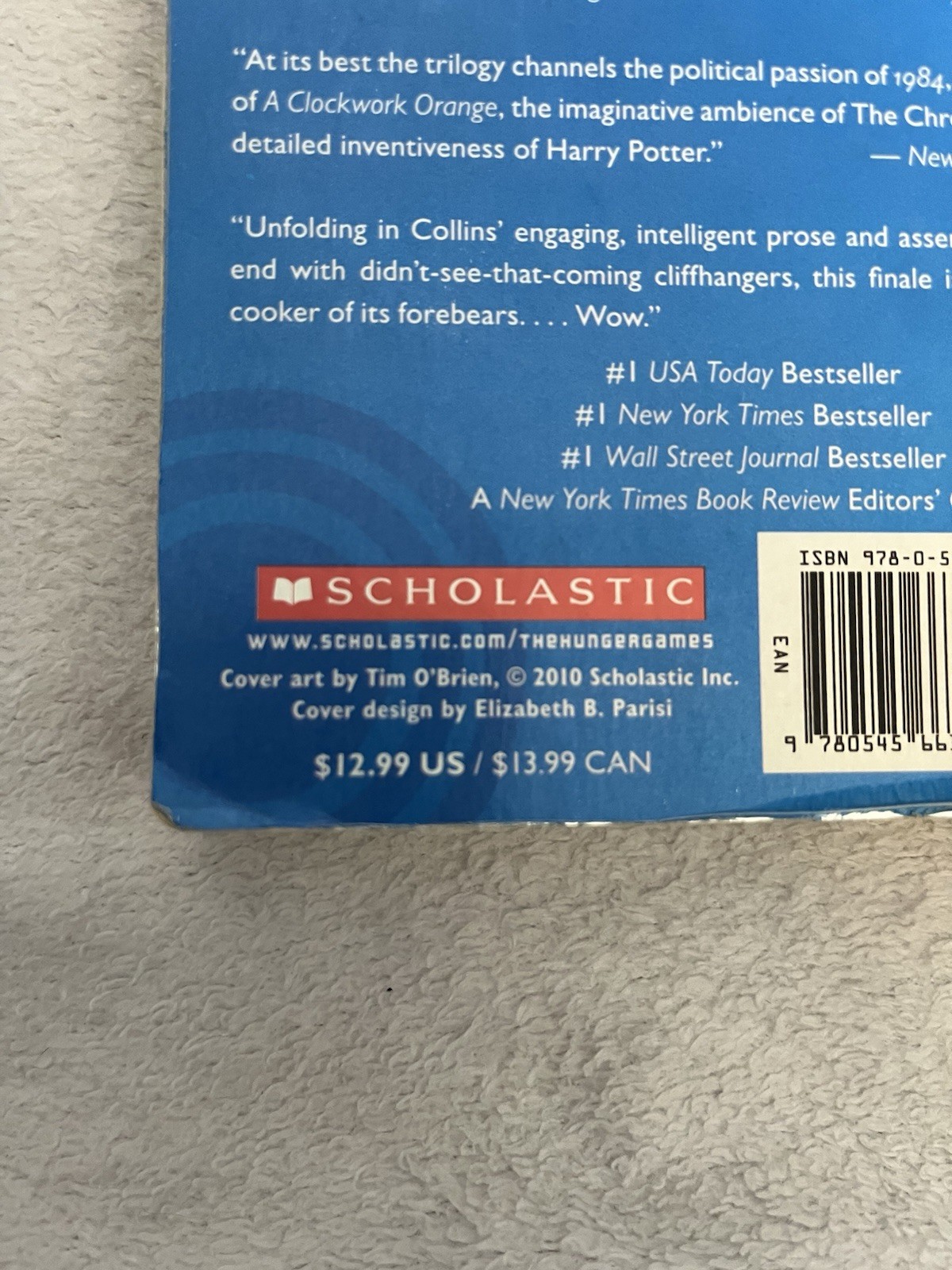 Mockingjay (Hunger Games, Book Three) by Suzanne Collins (2014, Trade Paperback)