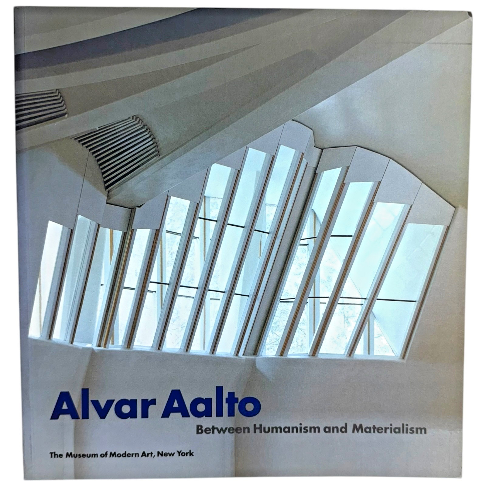 Alvar Aalto : Between Humanism and Materialism by Peter Reed MOMA Softtcover