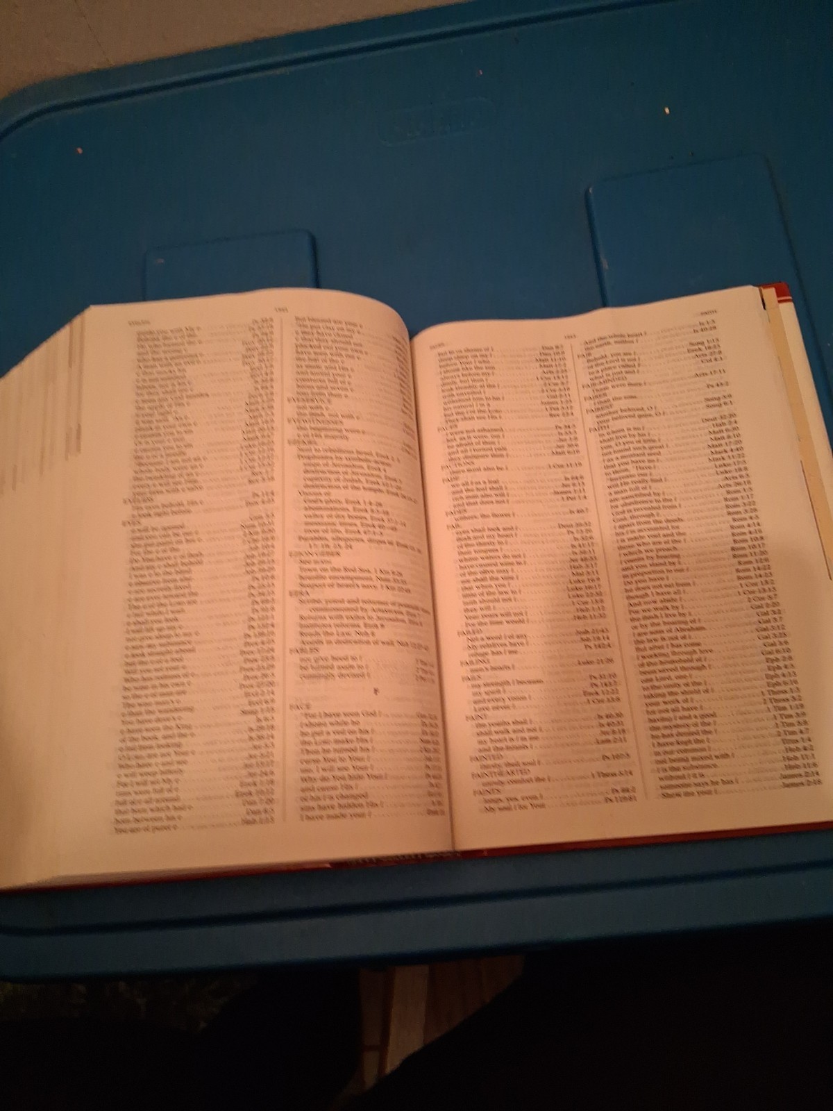 Jeremiah Study Bible, NKJV: Jacketed Hardcover : What It Says. What It Means….