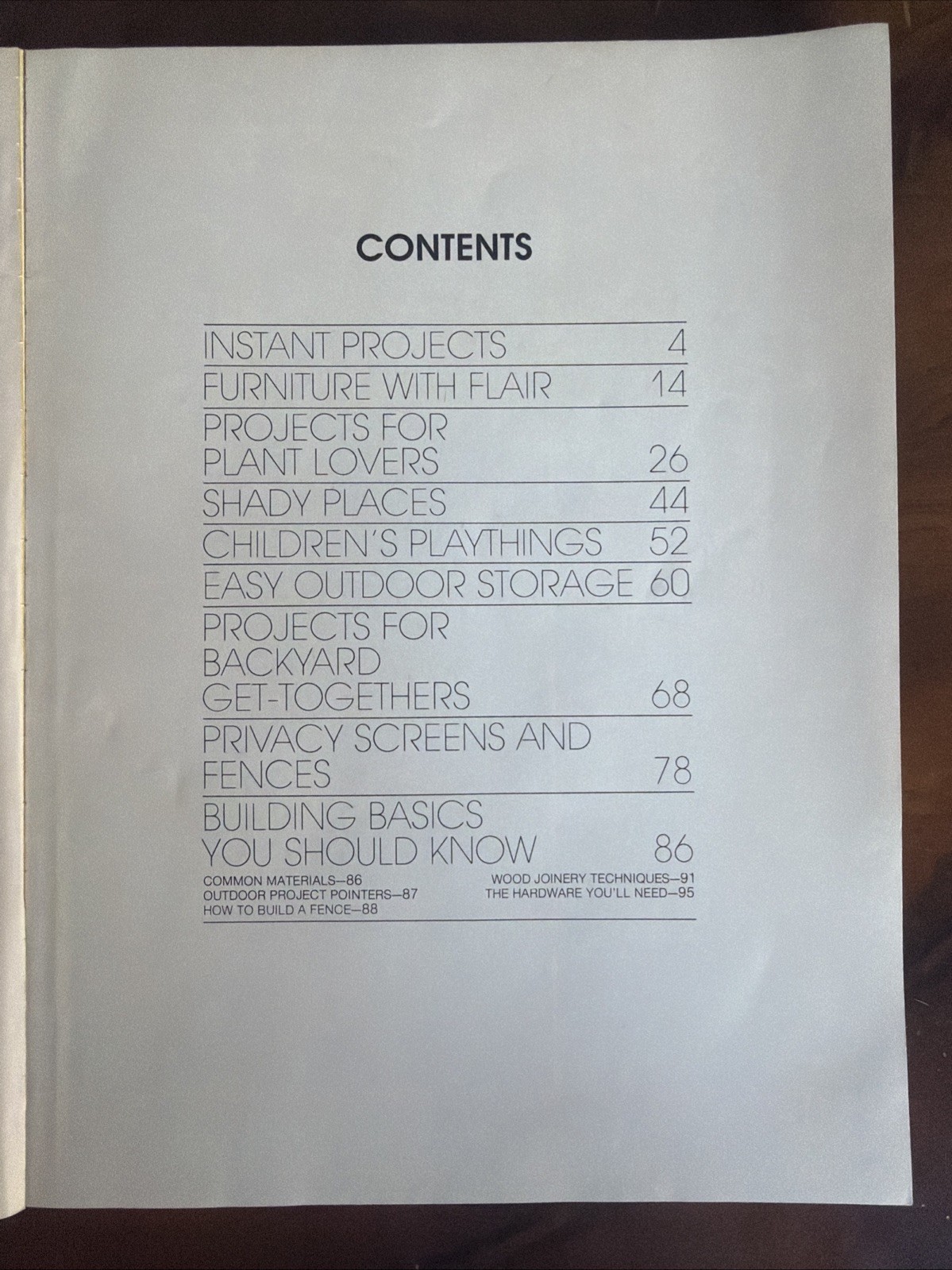 Better Homes and Gardens Outdoor Projects You Can Build – 1977 Meredith Corp
