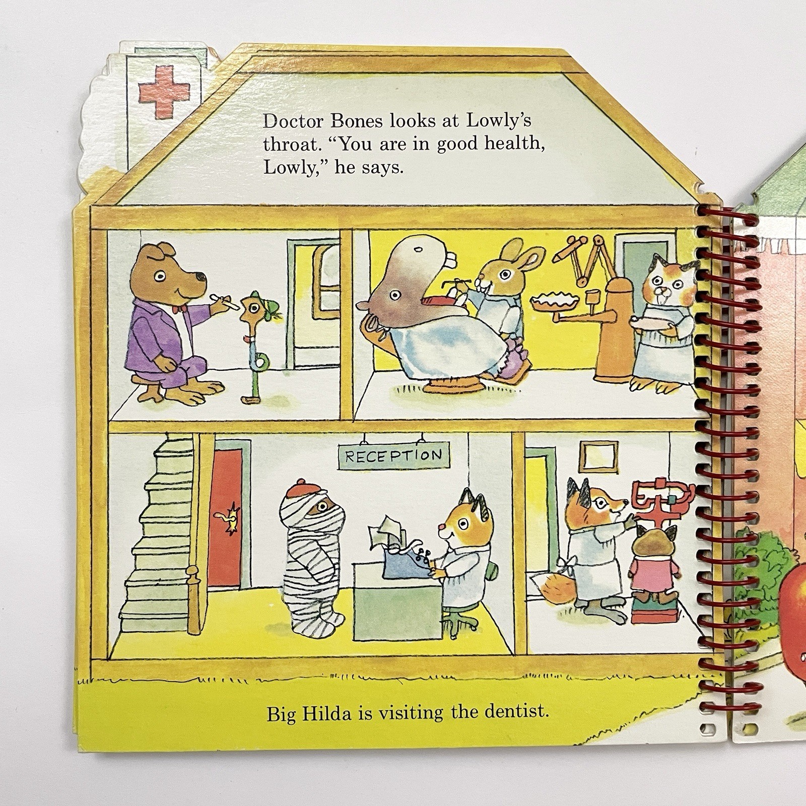 Vintage 1981 Richard Scarry’s Busy Houses RARE Shaped Board Book Spiral Bound