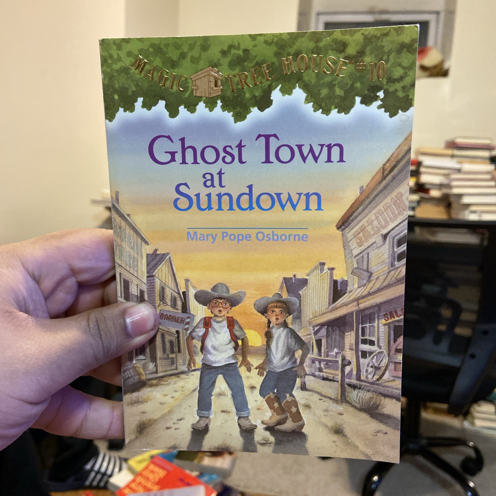Ghost Town at Sundown Magic Tree House Book
