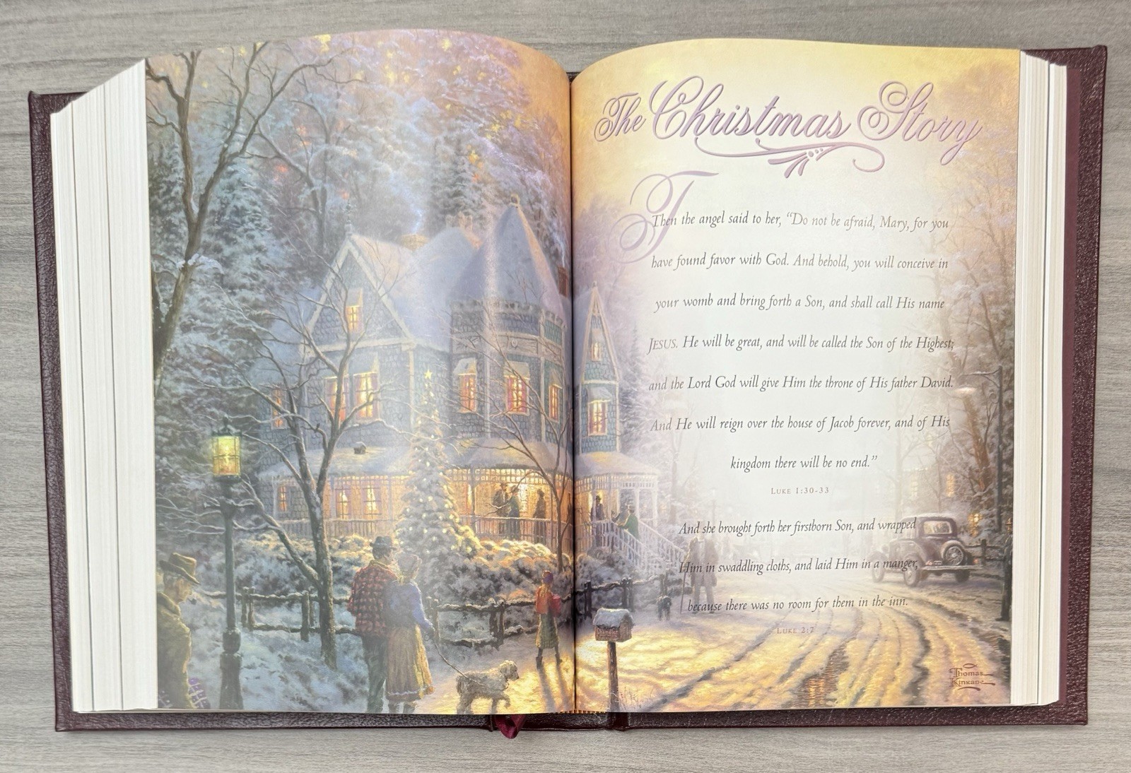 Thomas Kinkade Family Bible NKJV Lighting the Way Home PADDED Bonded Leather Ed.