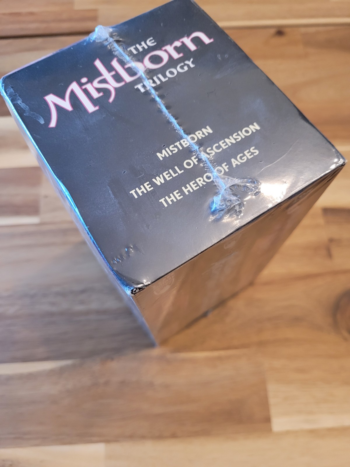 Brandon Sanderson: The Mistborn Trilogy Box Set. New In Package.