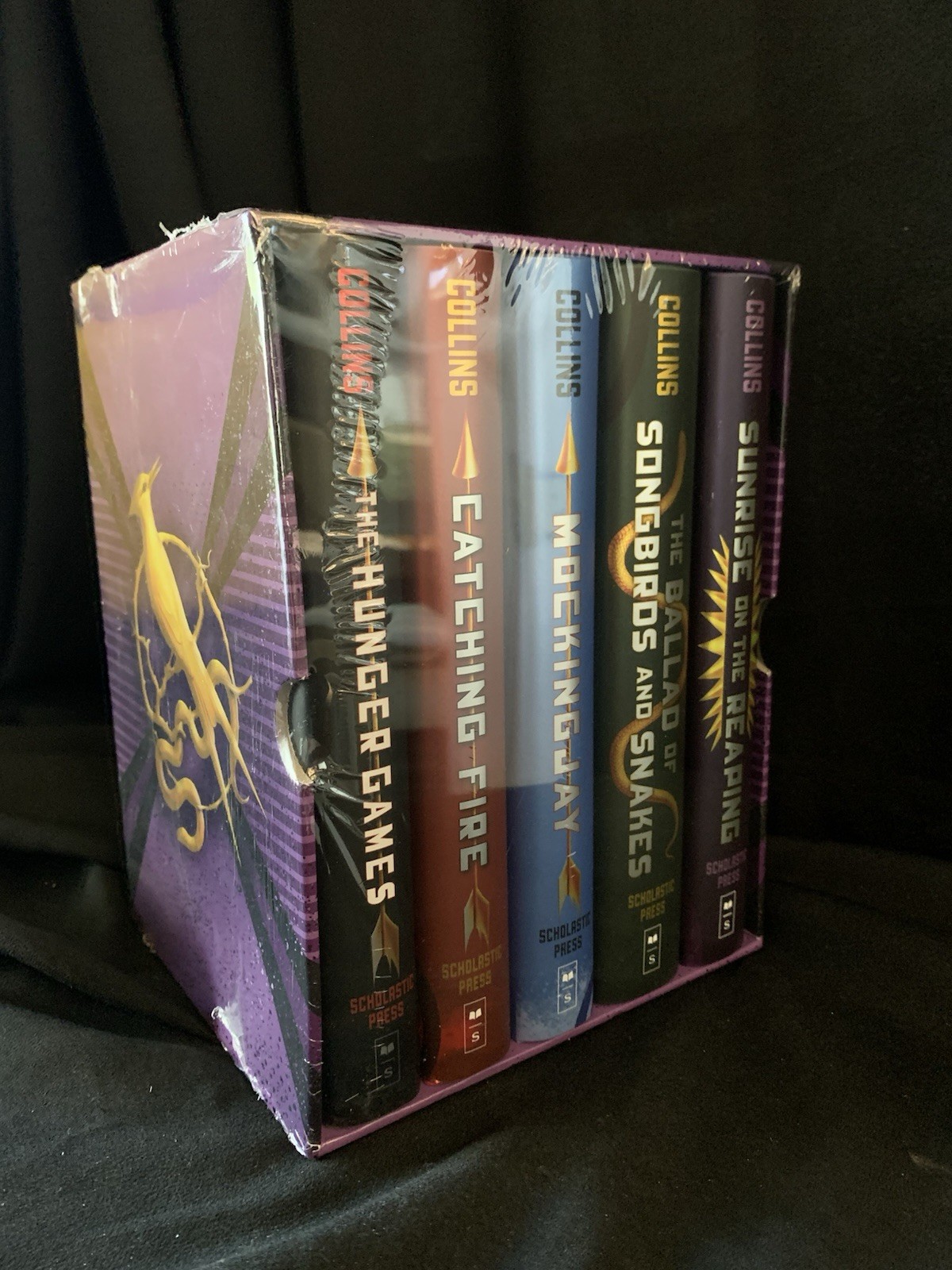 NEW CLEAN! Hunger Games 5-Book Hardcover Box Set Suzanne Collins FRESH! SEALED!
