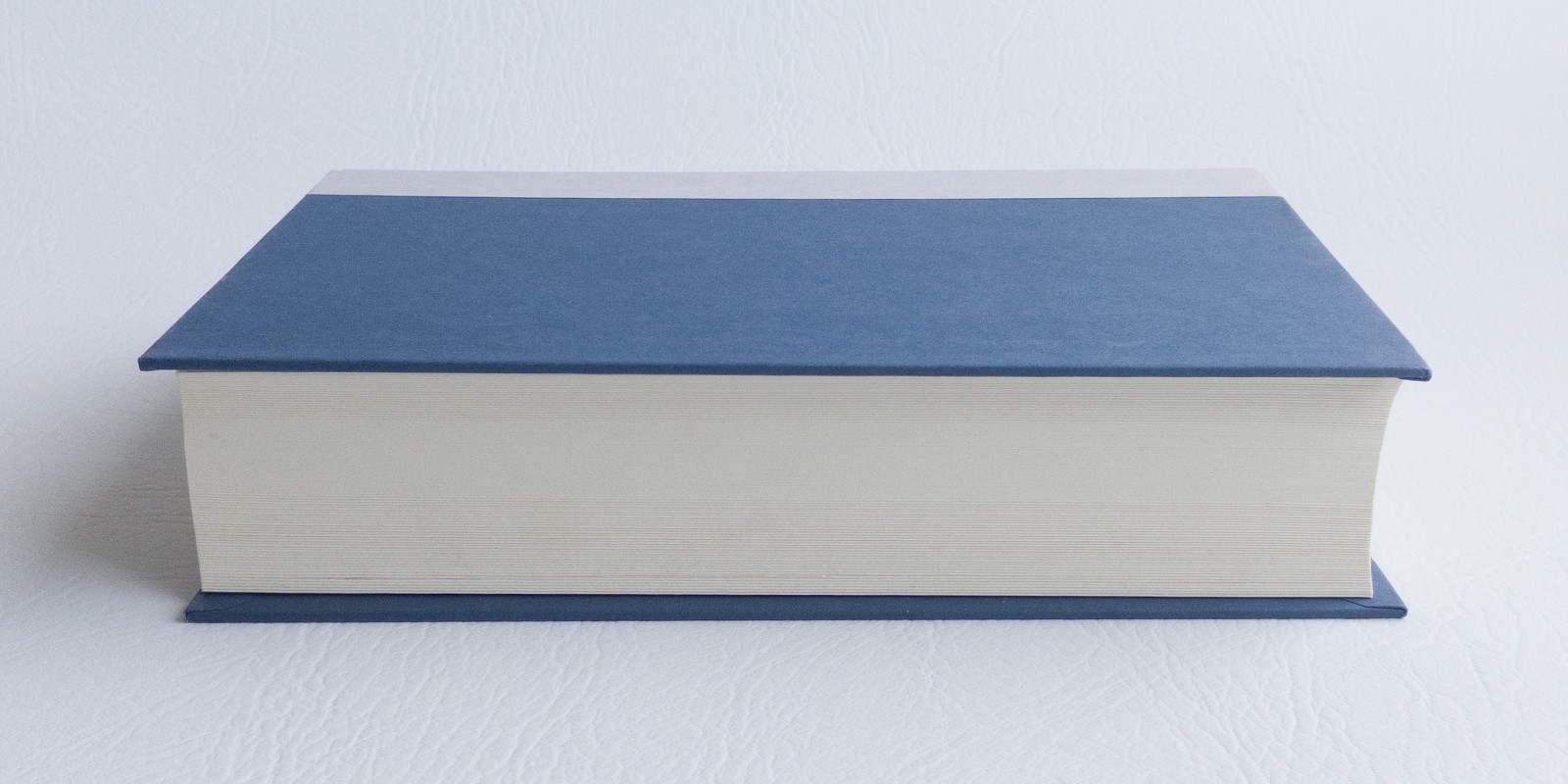 War Storm by Victoria Aveyard Signed First Edition Red Queen Series Hardcover