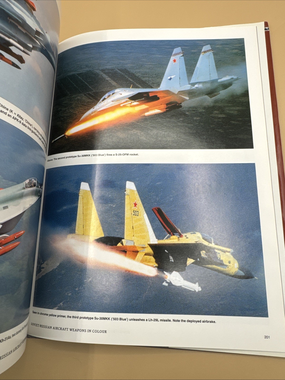 Soviet/Russian Aircraft Weapons Since World War Two by Gordon, Yefim Midland Pu