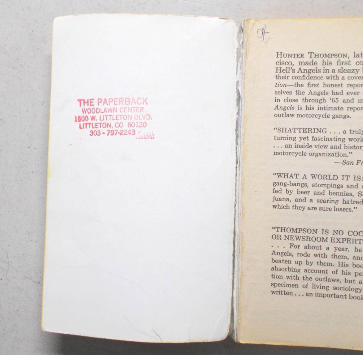 * Hell’s Angels – Hunter S. Thompson – Vintage Paperback