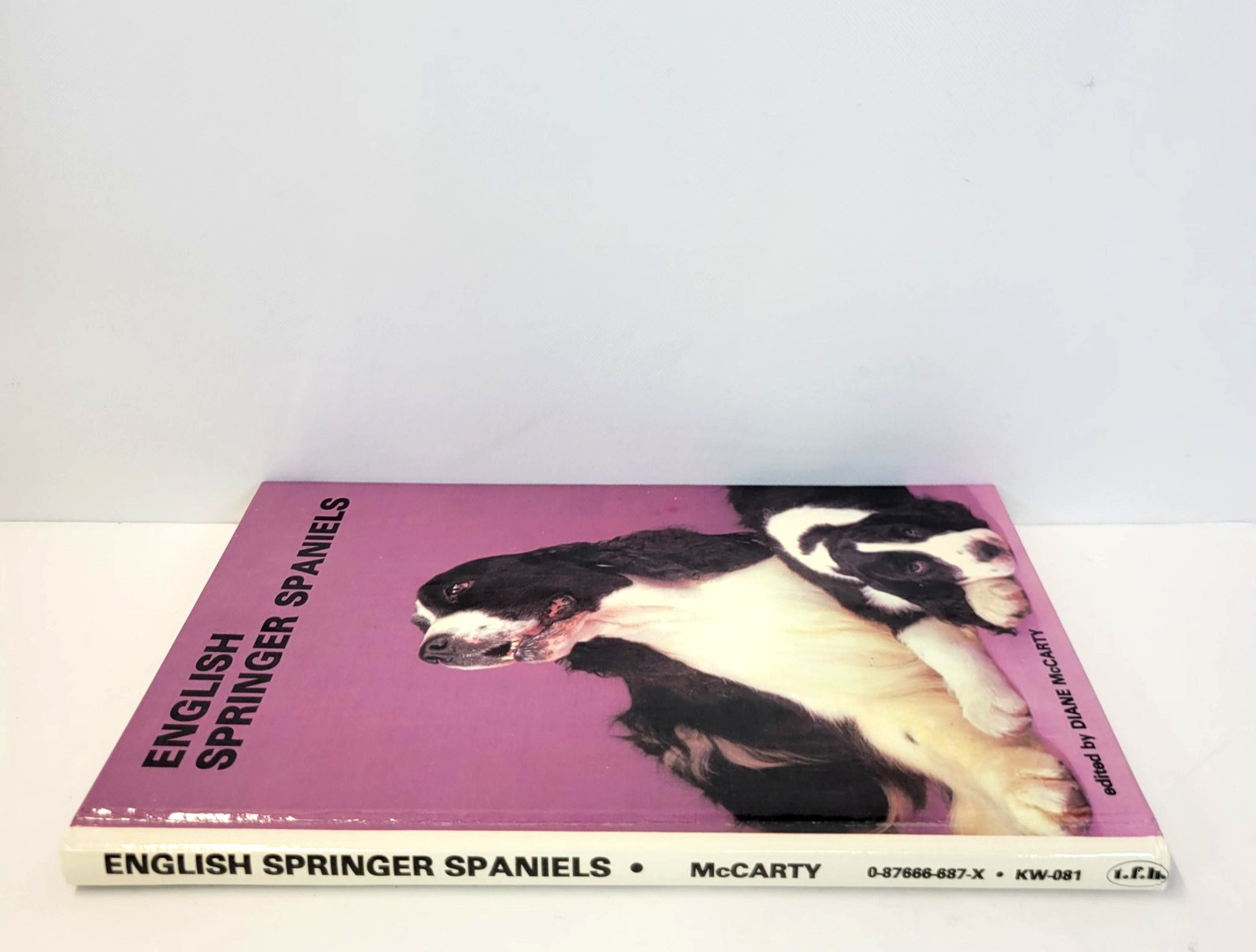 Vintage English Springer Spaniels Diane McCarty T.F.H. Purple HC Dog Care 1983