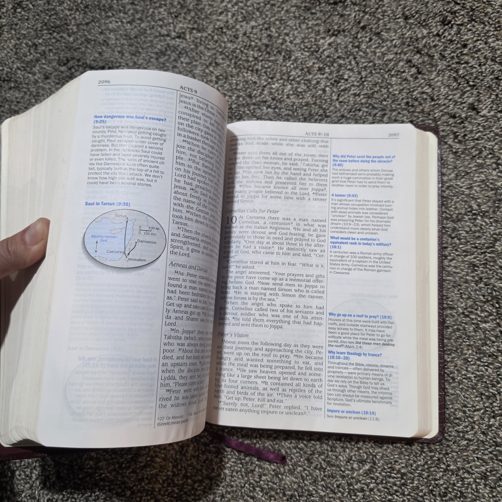 QUEST STUDY BIBLE Zondervan Genuine Burgundy Leather 1994 Thumb Index