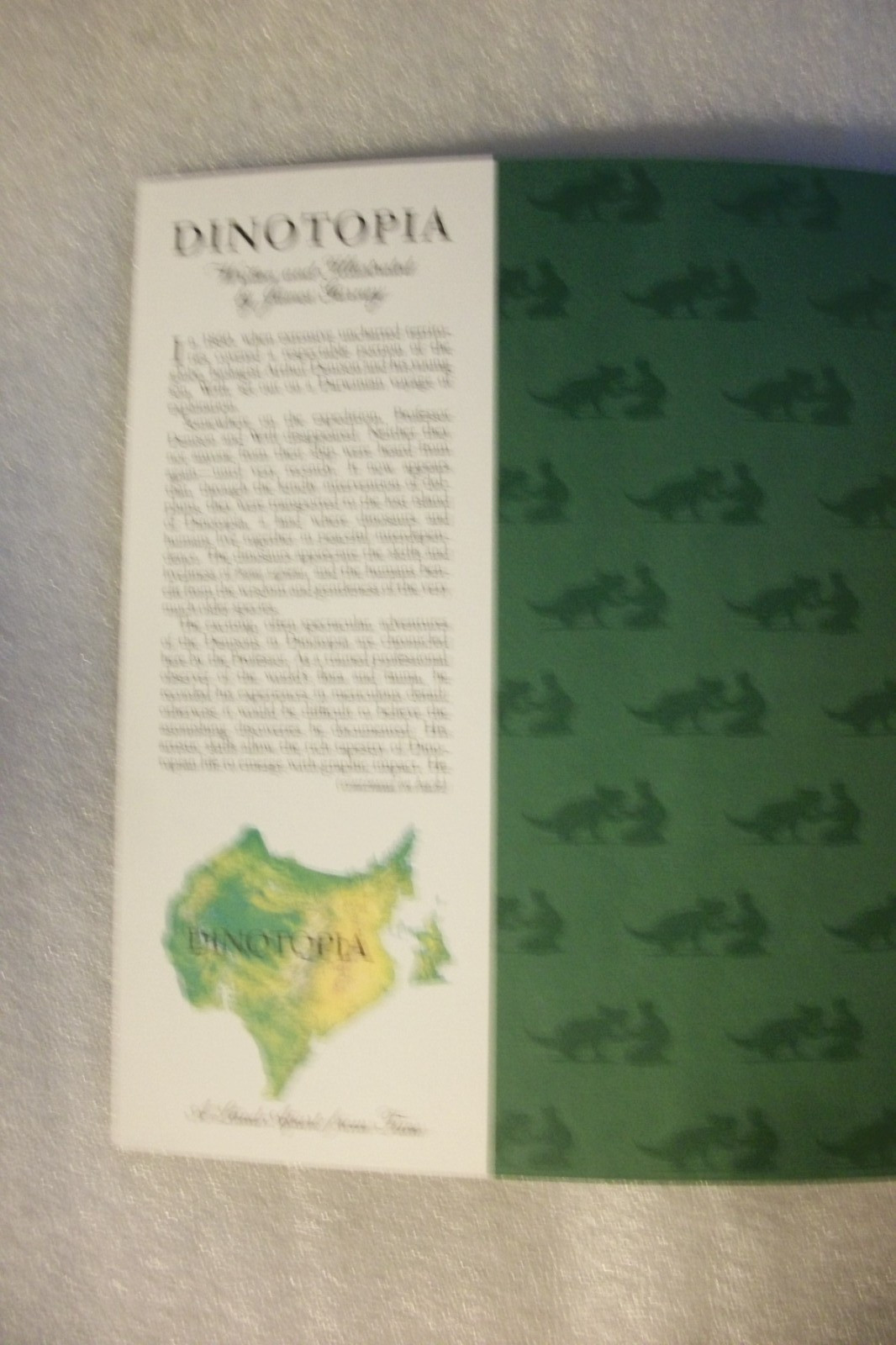 Dinotopia A Land Apart from Time by James Gurney – 1st Paperback Edition 1994