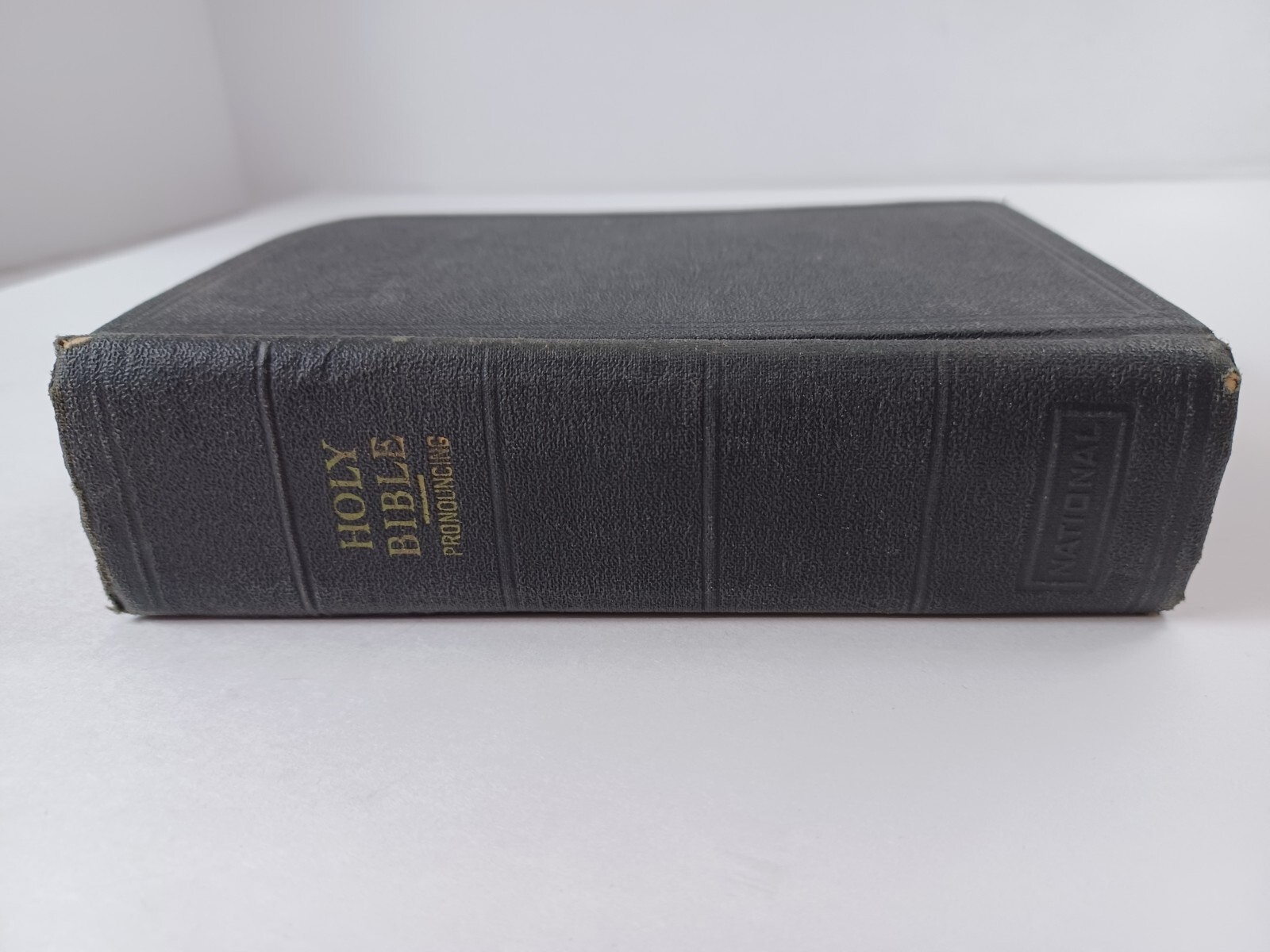 Holy Bible KJV Self Pronouncing Edition National Bible Press 1940s HB