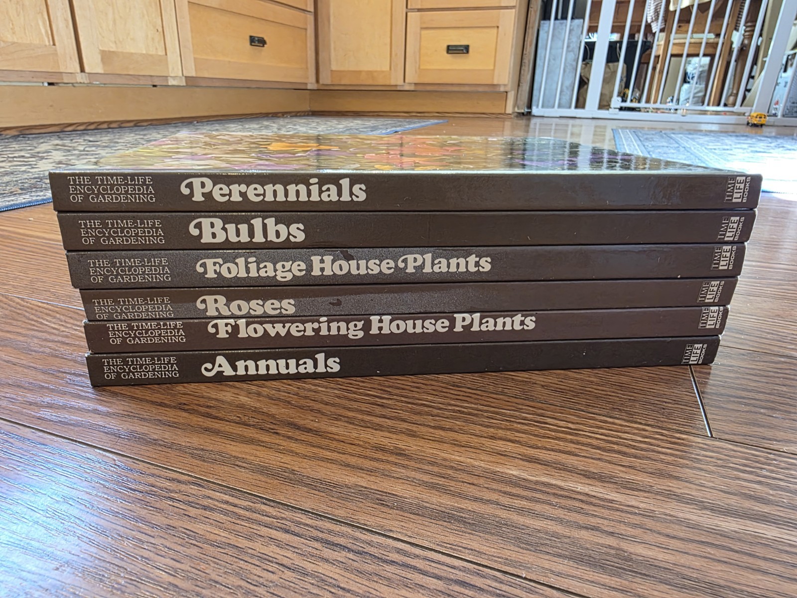 Time Life Books Encyclopedia of Gardening Lot Of 6 Hardback Books READ